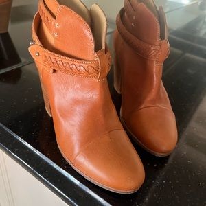 Rag & Bone booties 38